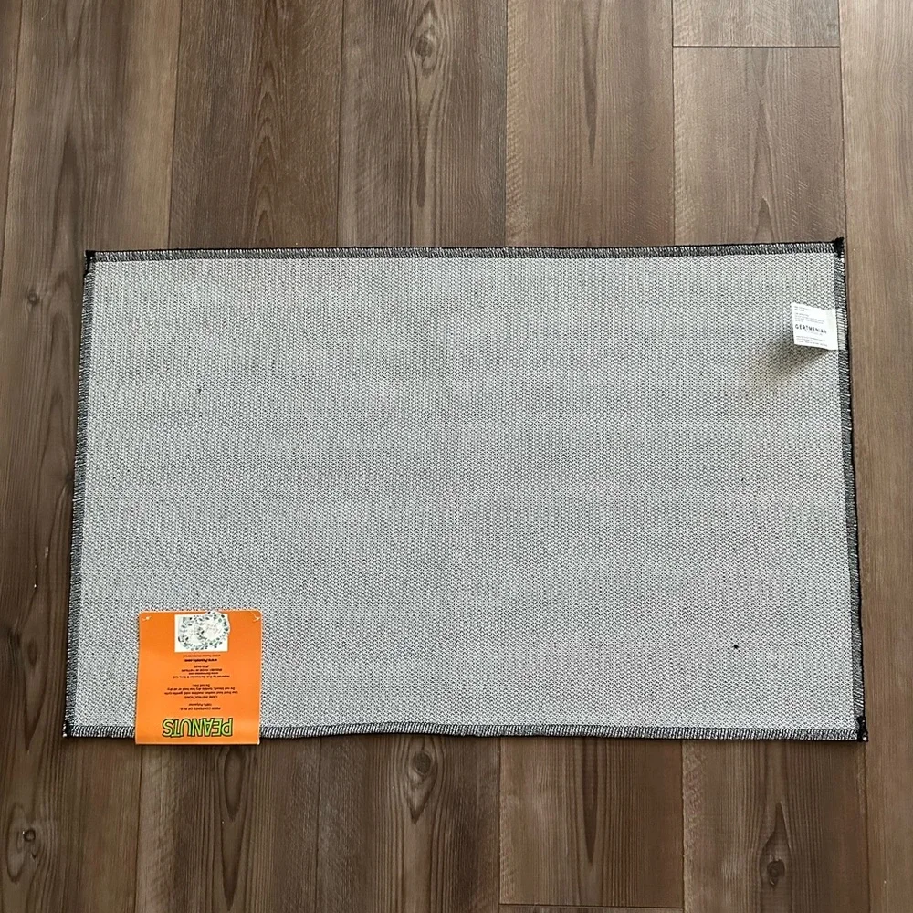 NEW Snoppy & Woodstock Halloween Accent Rug